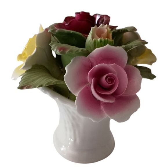 Aynsley Porcelain Flower Basket June Rose Hand Molded England Vintage TINY CHIP. - Picture 11 of 16